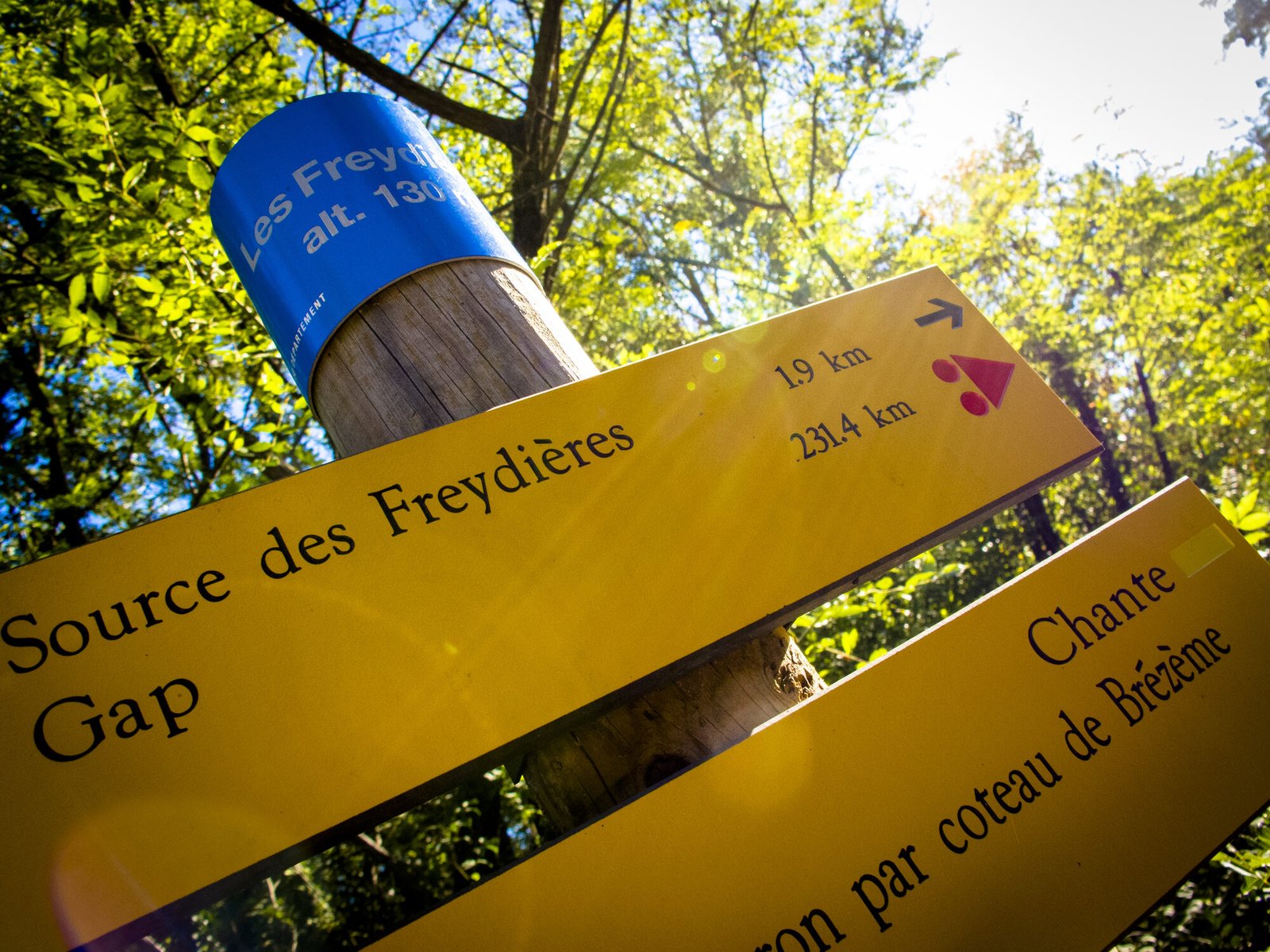 Camp de tipis en camping dans les Baronnies