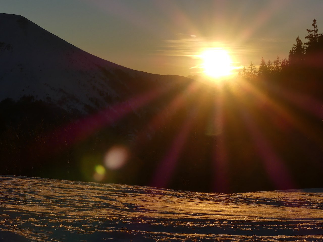 Coucher de soleil depuis un belvédère en Oisans
